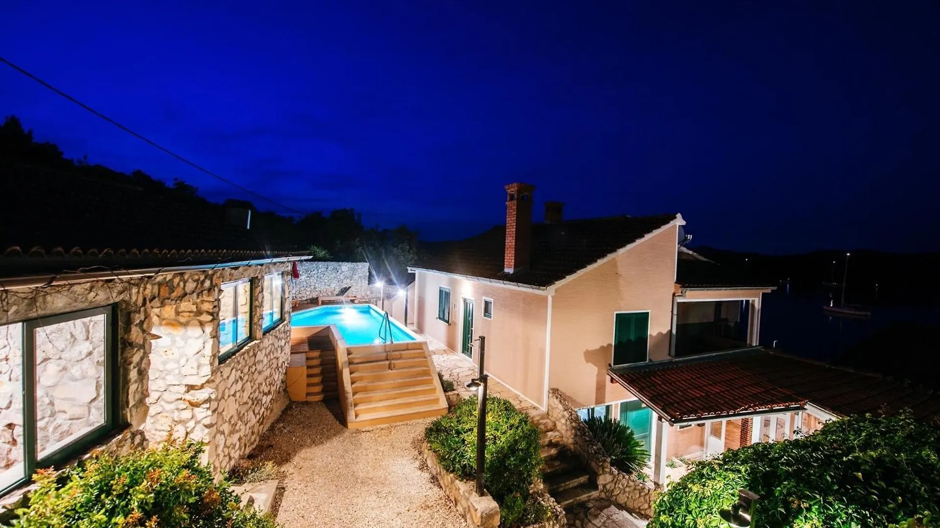 Villa Lily Comfortable Holiday Residence Вели-Иж Хорватия