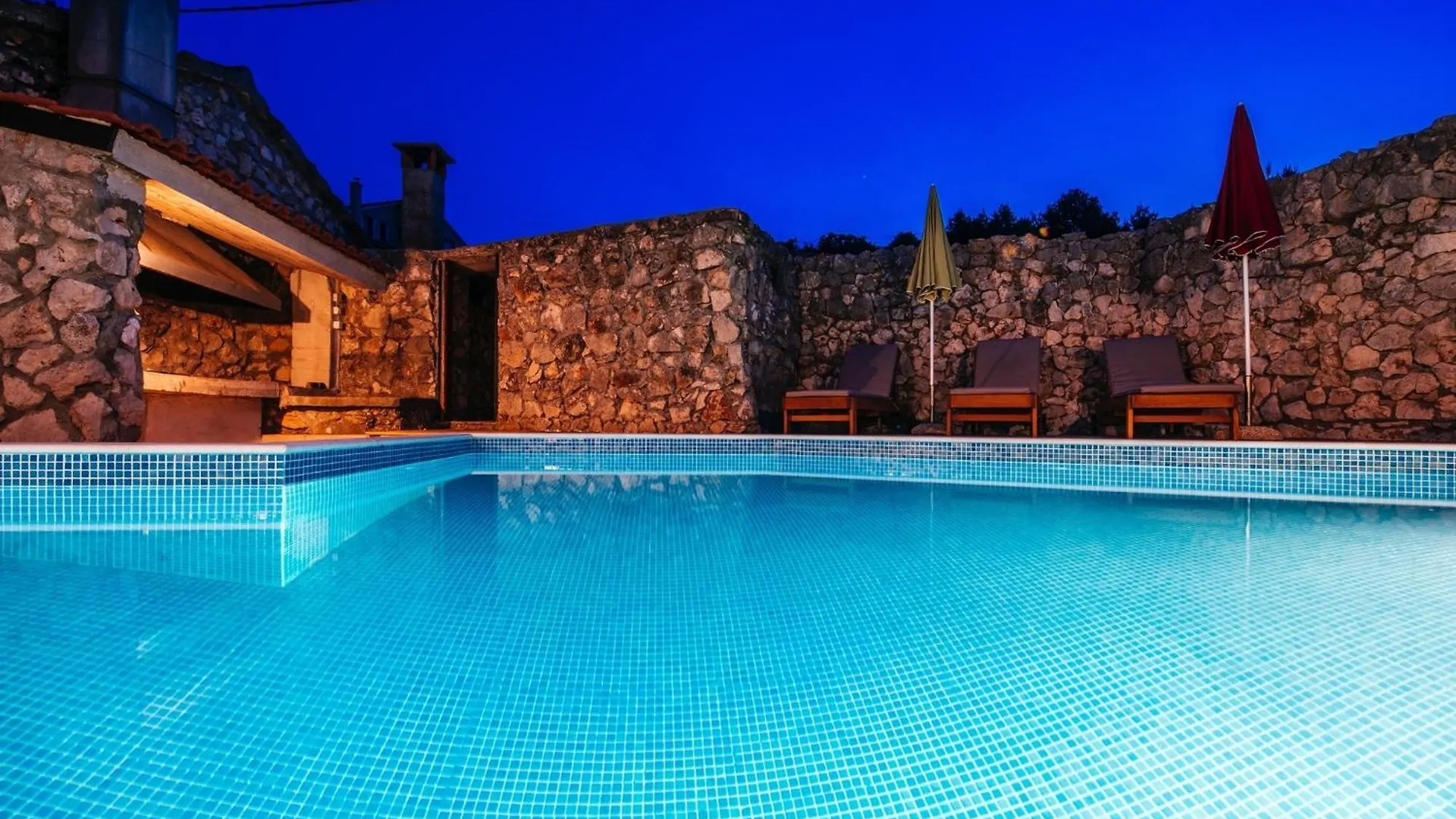Villa Lily Comfortable Holiday Residence Вели-Иж 0*,  Хорватия