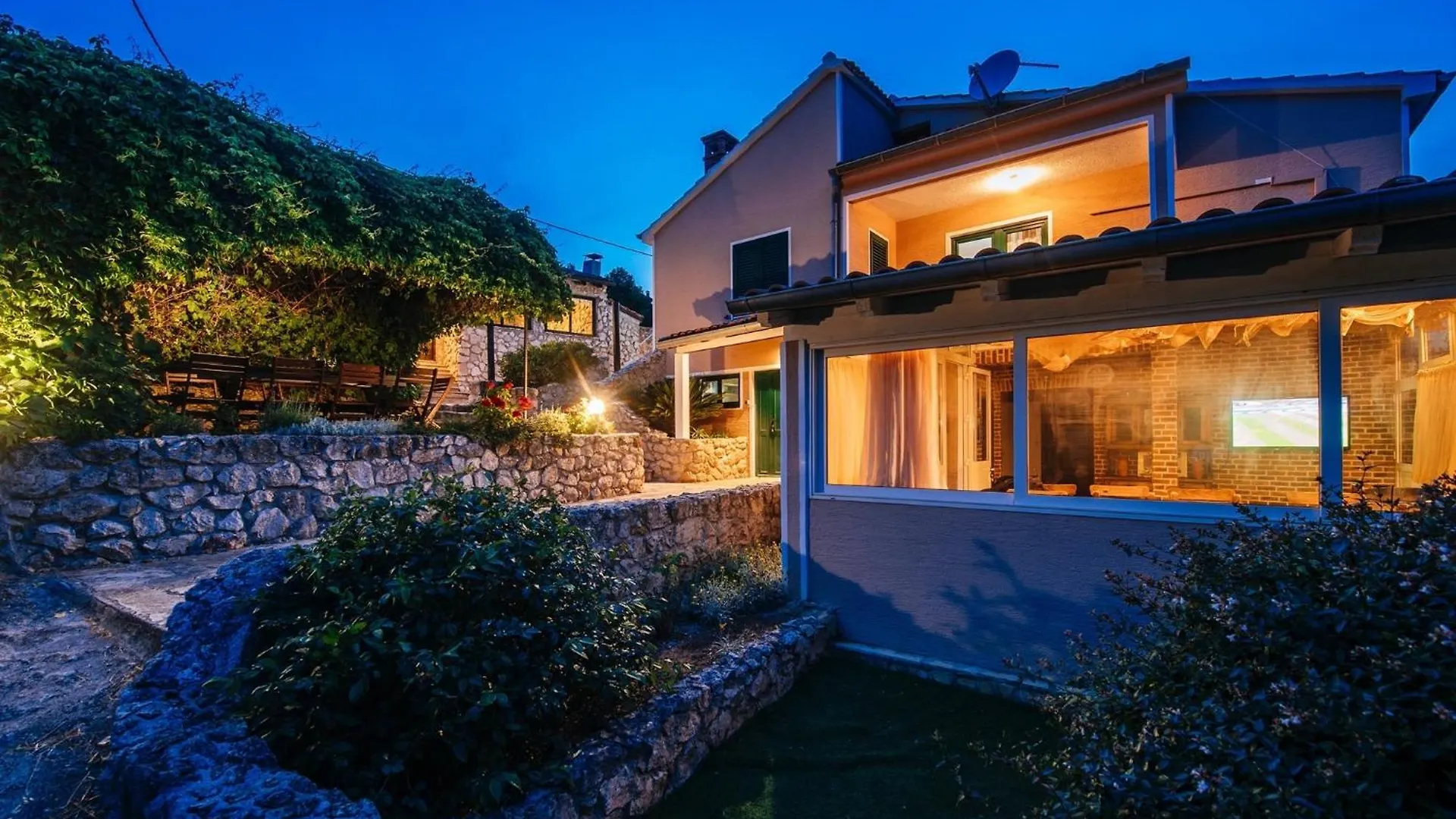 Villa Lily Comfortable Holiday Residence Вели-Иж 0*,
