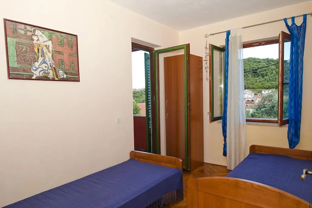 Villa Lily Comfortable Holiday Residence Вели-Иж